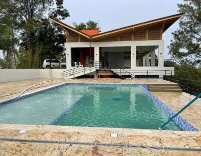 Venta de solares con vista a las montañas en Piedra Blanca, Jarabacoa