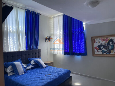Moderna y amplia casa de venta en Gurabo, Santiago