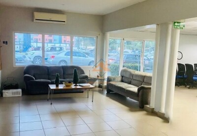 Commercial premises for sale in commercial area of Santiago