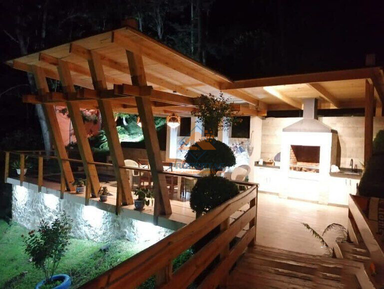 Moderna villa de venta en Jarabacoa, La Vega-1