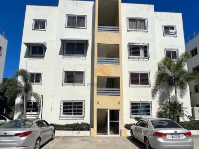 Apartamento de venta en el "Residencial Maite I" - 4to. Nivel, Embrujo III, Santiago